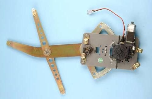 Acceder a la pieza Elevalunas eléctrico puerta izquierda 3ptas