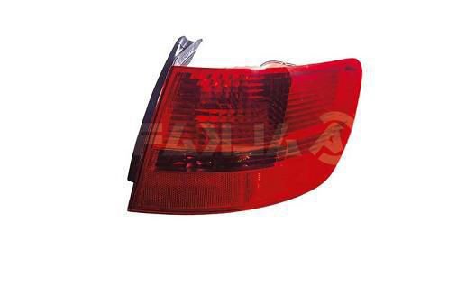 Acceder a la pieza Piloto trasero derecho [Avant] (Hasta 2006)