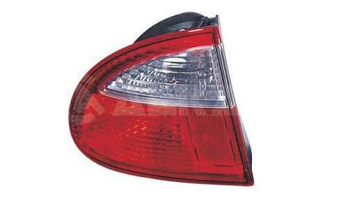 Acceder a la pieza Piloto trasero izquierdo exterior