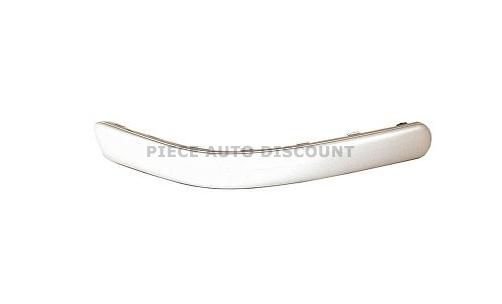 Acceder a la pieza Moldura izquierda parachoques trasero imprimado Acceder a la pieza Moldura izquierda parachoques trasero imprimado