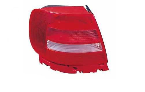 Acceder a la pieza Piloto trasero izquierdo.