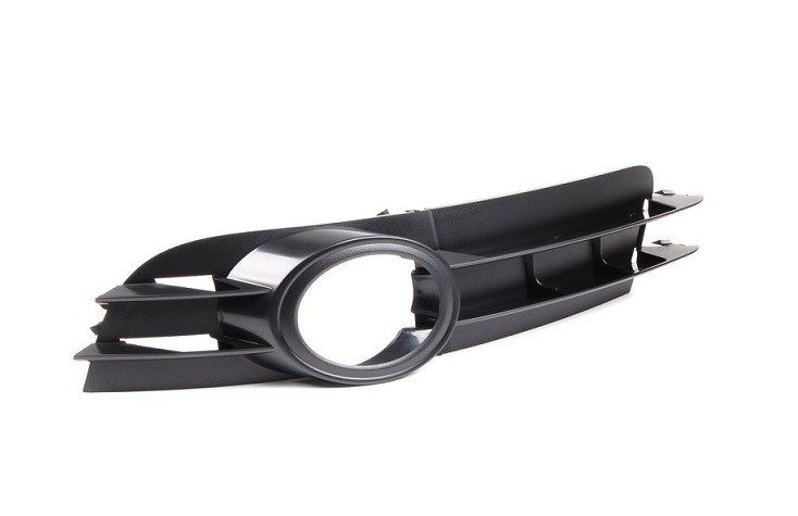 Acceder a la pieza Rejilla derecha parachoques delantero [Cerrada]