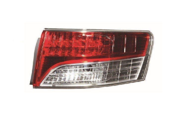 Acceder a la pieza Piloto trasero derecho Sedan 4ptas