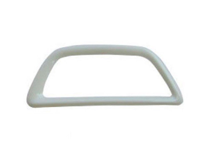 Acceder a la pieza Embellecedor rejilla inferior parachoques delantero derecho imprimado