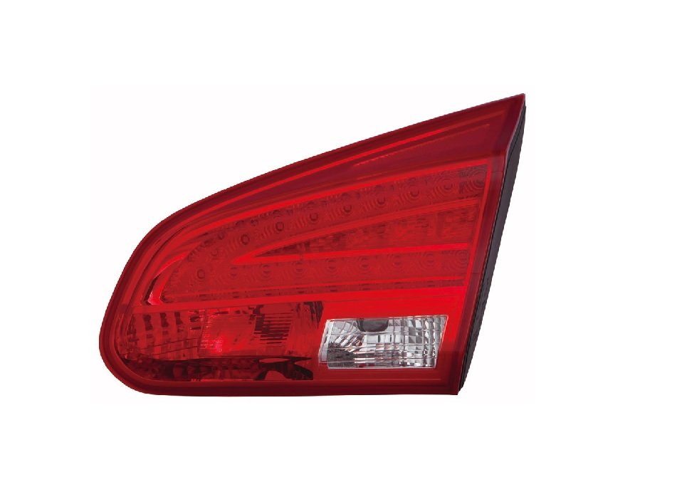 Acceder a la pieza Piloto trasero interior derecho LED