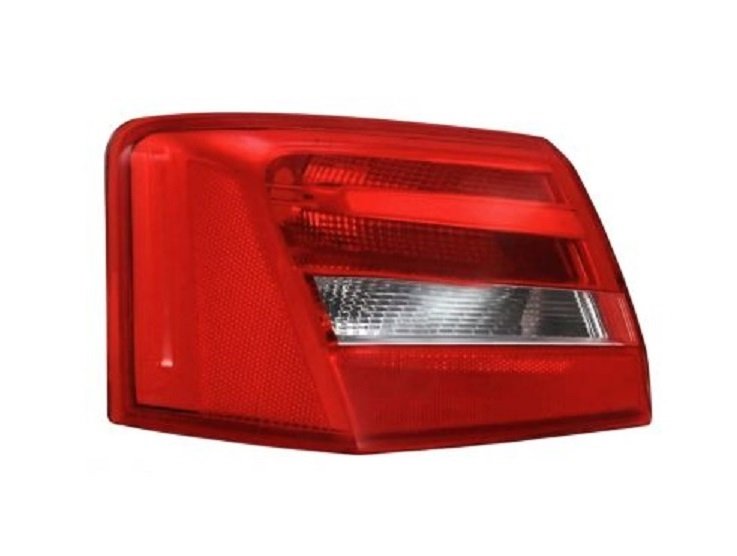 Acceder a la pieza Piloto trasero izquierdo Exterior [Sedan]