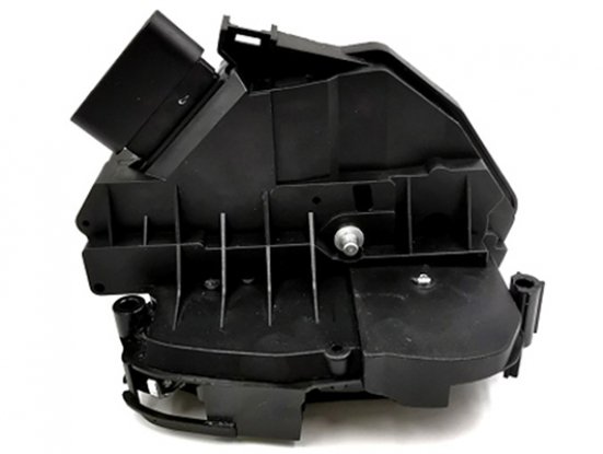 Acceder a la pieza Cerradura de puerta delantera izquierda (5 pins)