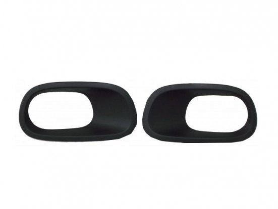 Acceder a la pieza Juego embellecedores antiniebla parachoques delantero negro