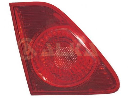 Acceder a la pieza Piloto trasero izquierdo interior [Sedán]