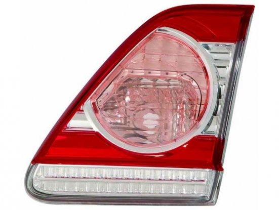 Acceder a la pieza Piloto trasero derecho interior [Sedán]