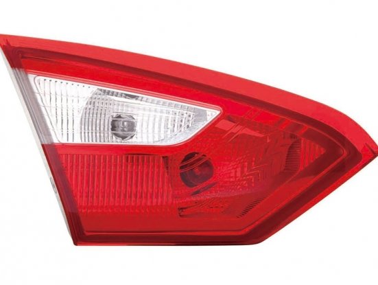 Acceder a la pieza Piloto trasero izquierdo interior [4 puertas]