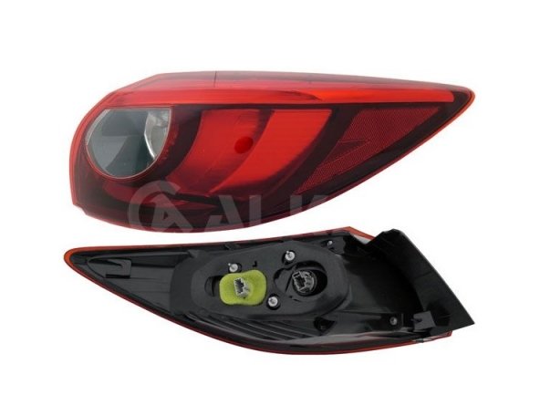 Acceder a la pieza Piloto trasero LED derecho Acceder a la pieza Piloto trasero LED derecho