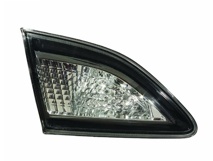 Acceder a la pieza Piloto trasero interior derecho (4 puertas)