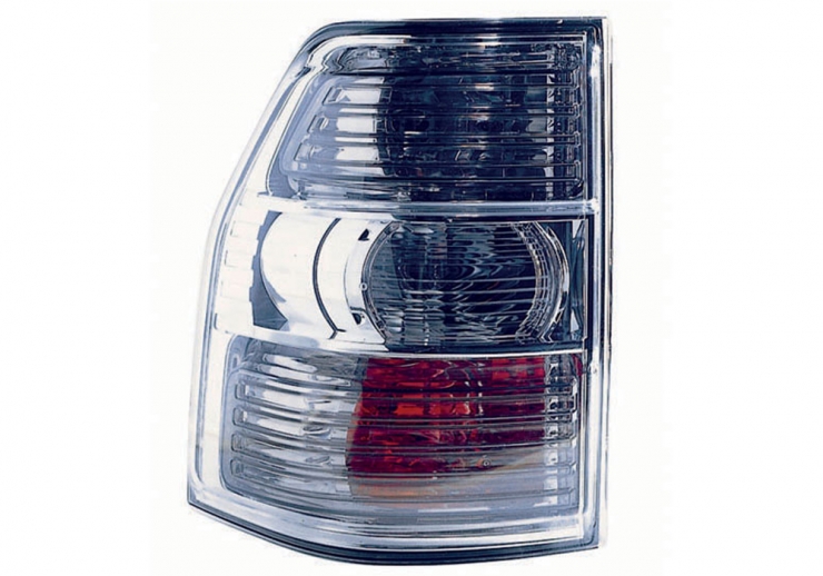 Acceder a la pieza Piloto trasero izquierdo (5 puertas)