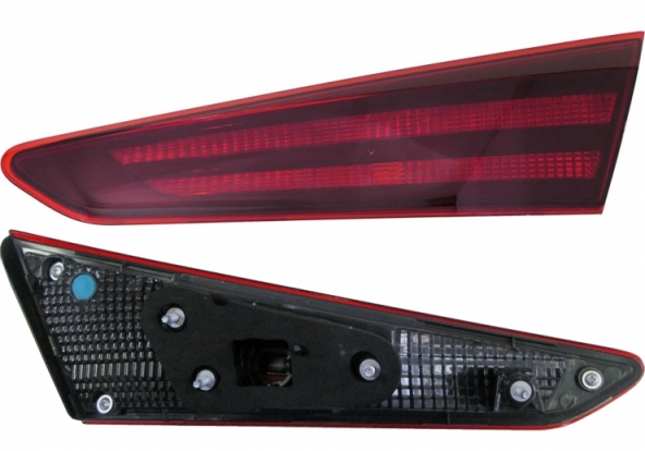 Acceder a la pieza Piloto trasero derecho, interior Acceder a la pieza Piloto trasero derecho, interior