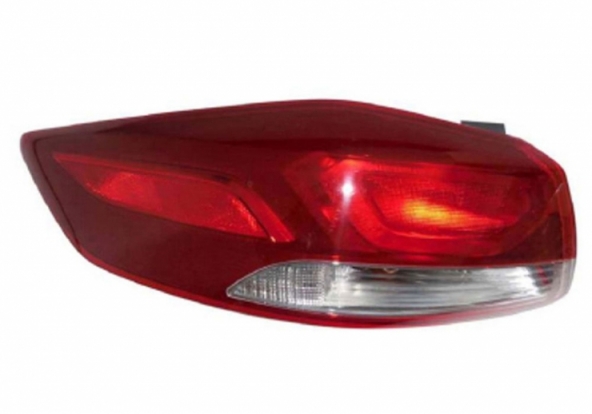 Acceder a la pieza Piloto trasero izquierdo Acceder a la pieza Piloto trasero izquierdo