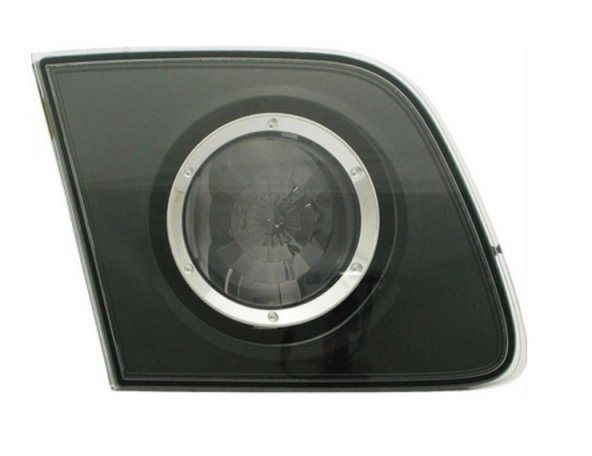 Acceder a la pieza Piloto trasero interior derecho negro (4 puertas)