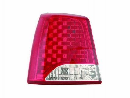 Acceder a la pieza Piloto trasero izquierdo Acceder a la pieza Piloto trasero izquierdo