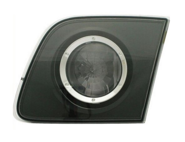 Acceder a la pieza Piloto trasero interior izquierdo negro (4 puertas)