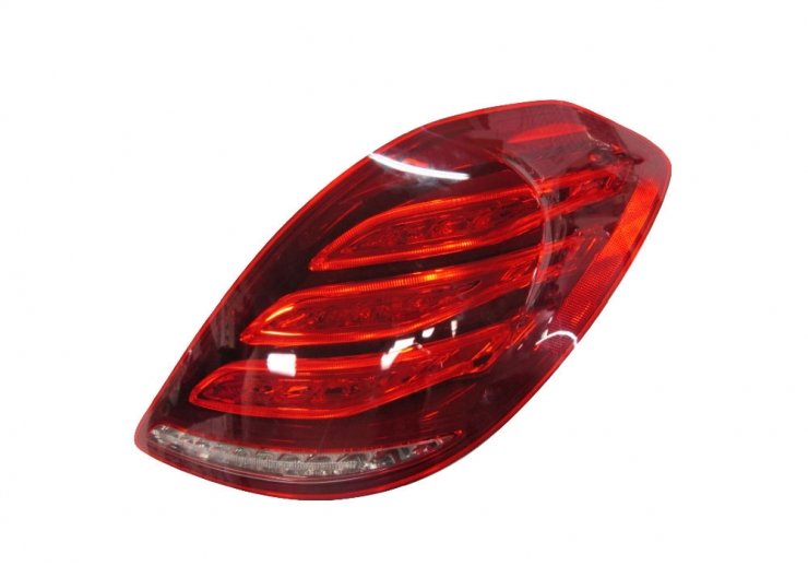 Acceder a la pieza Piloto trasero derecho, LED