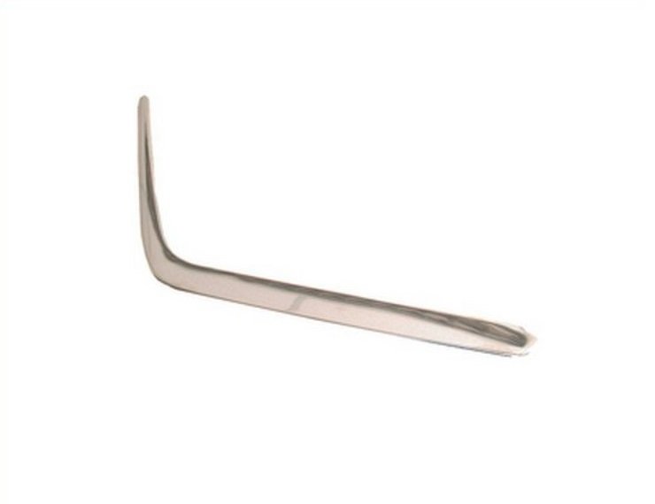 Acceder a la pieza Moldura derecha parachoques trasero