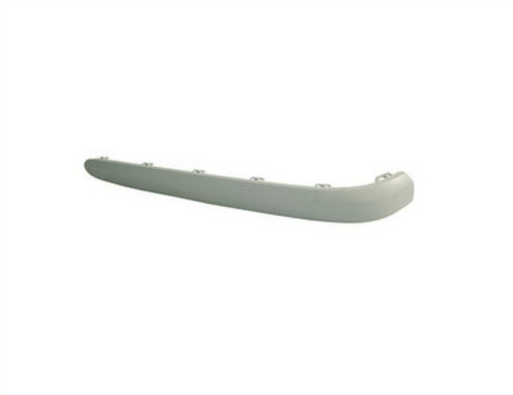 Acceder a la pieza Moldura izquierda de parachoques trasero