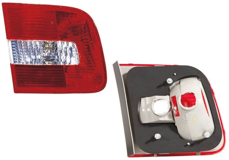 Acceder a la pieza Piloto trasero derecho, interior