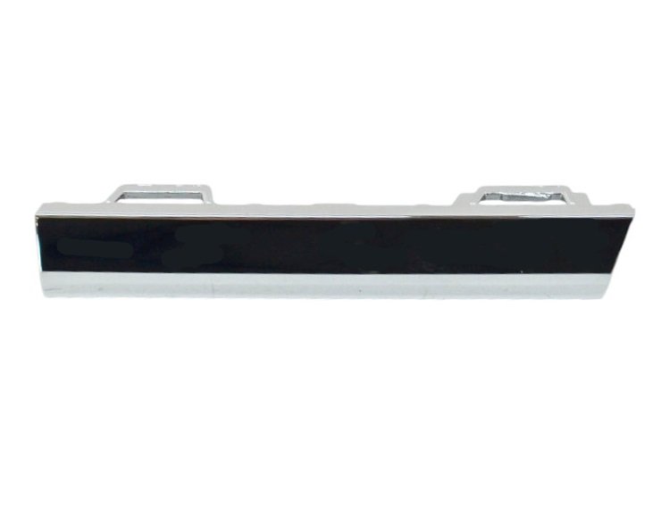 Acceder a la pieza Moldura central izquierda del parachoques delantero