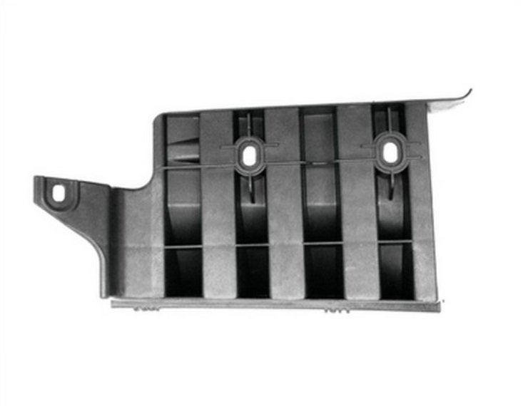 Acceder a la pieza Soporte central derecho del parachoques trasero (4 puertas)