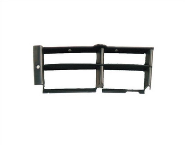 Acceder a la pieza Rejilla izquierda parachoques delantero (4 agujeros)