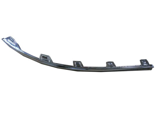 Acceder a la pieza Moldura derecha parachoques delantero, cromado