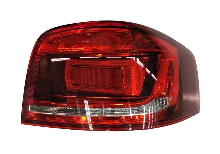 Acceder a la pieza Piloto trasero derecho, fumé, H21W