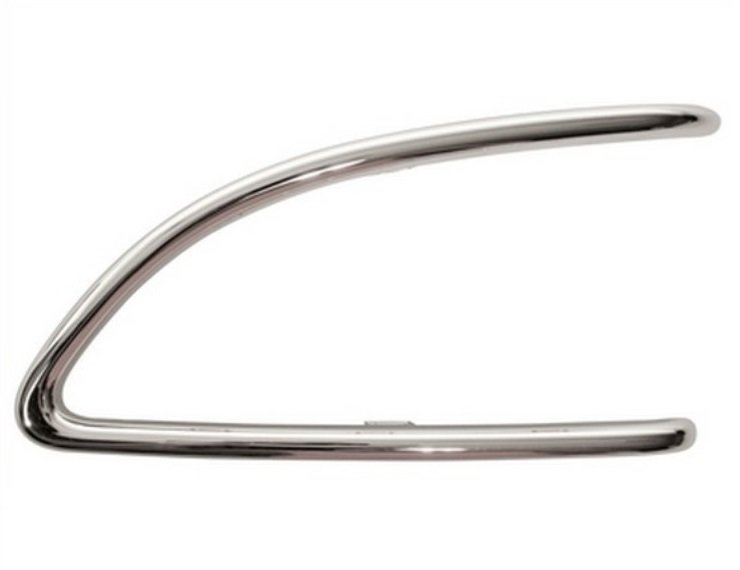 Acceder a la pieza Moldura derecha parachoques delantero