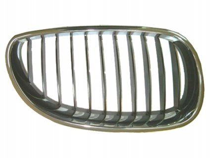 Acceder a la pieza Rejilla frente derecha, bandas negras