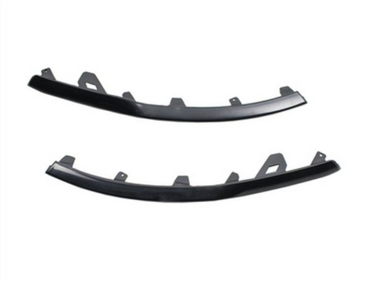 Acceder a la pieza Kit molduras rejilla, parachoques delantero, negro