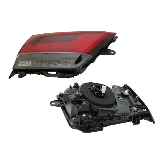 Acceder a la pieza Piloto trasero izquierdo, interior, LED